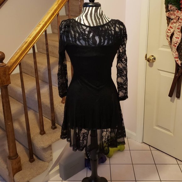 Hot topic Lace dress - Picture 2 of 2